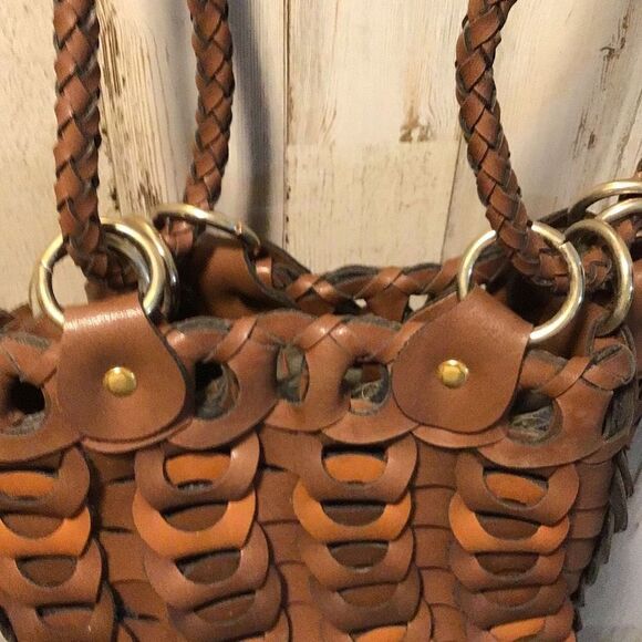 Purse vintage, design by Elka￼ One small blemish Shown and light stain to interi - Picture 3 of 7